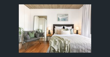 Short Lane - Furnished - Available 3 December - Photo 5