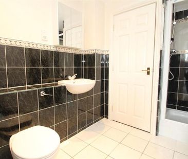 3 bedroom apartment to rent - Photo 6