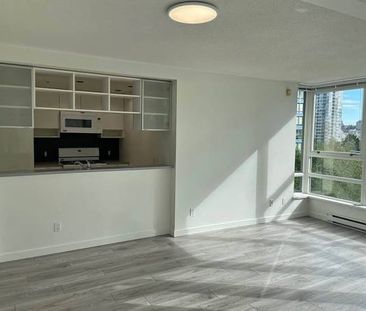 DT Vancouver One Bedroom and Den for rent - Photo 2