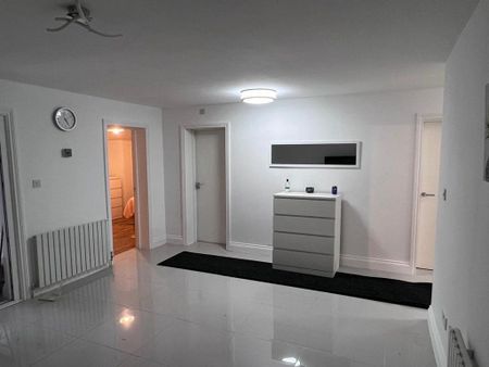 6 bedroom terraced house to rent - Photo 5