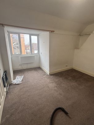 3 Bed Flat, Station Road, HA1 - Photo 1