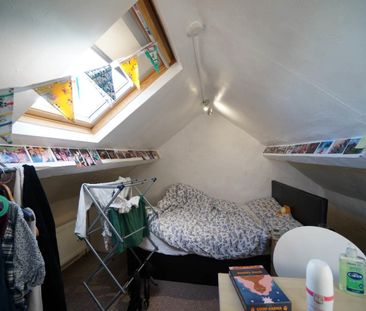 13 Albert Street - Photo 4