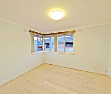 4- Bedroom Home In Lansvale - Photo 4