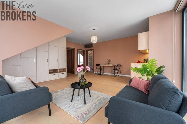 Pronájem domu 300 m² s pozemkem 858 m² - Fotografie 1