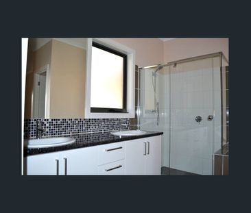 Move Straight In – Everything You Need Is Here - Photo 3