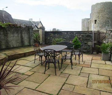 3 bedroom character property to rent - Photo 3