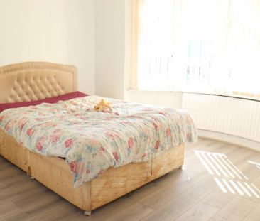 7 bedroom semi-detached house to rent - Photo 1