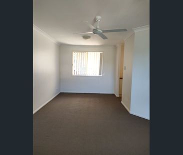 Central position - within the Calamvale College Catchment - Photo 1