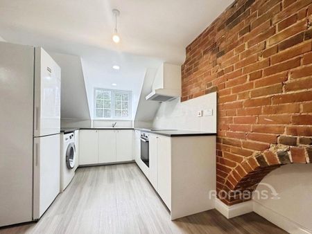 2 bedroom flat to rent - Photo 3