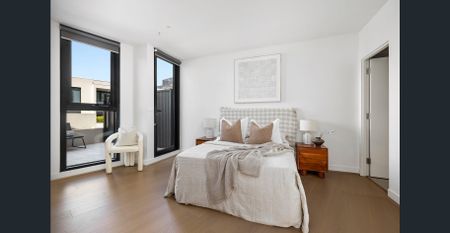 Luxurious Ground Floor Residence - Photo 5
