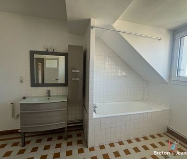 Location Appartement 3 pièces 81m² - Photo 6