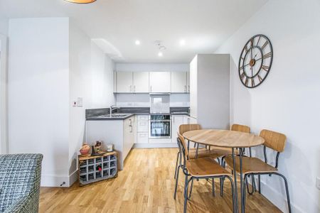 2 bedroom flat to rent - Photo 5