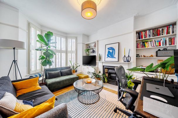 St Anns Hill, Wandsworth, London, SW18 - Photo 1