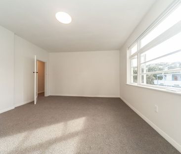 Central City Art Deco Charm - Photo 3