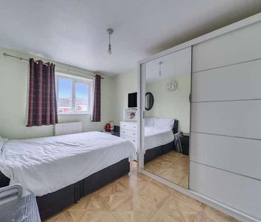 Slough, Berkshire, SL2 - Photo 3