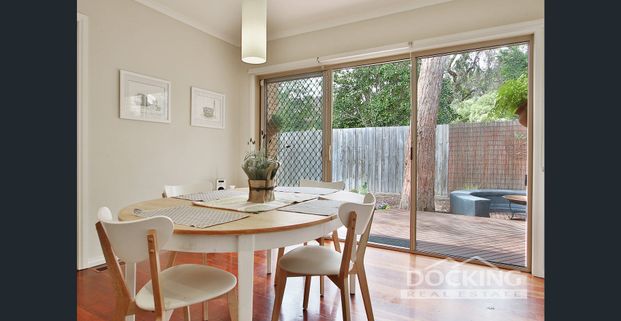 Walk To Schools - Photo 1