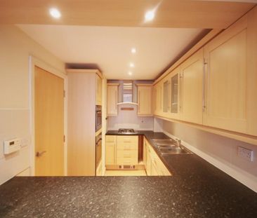 2 Bedroom Apartment To Let - Photo 6