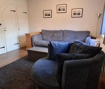 3 bedroom semi-detached house to rent - Photo 4