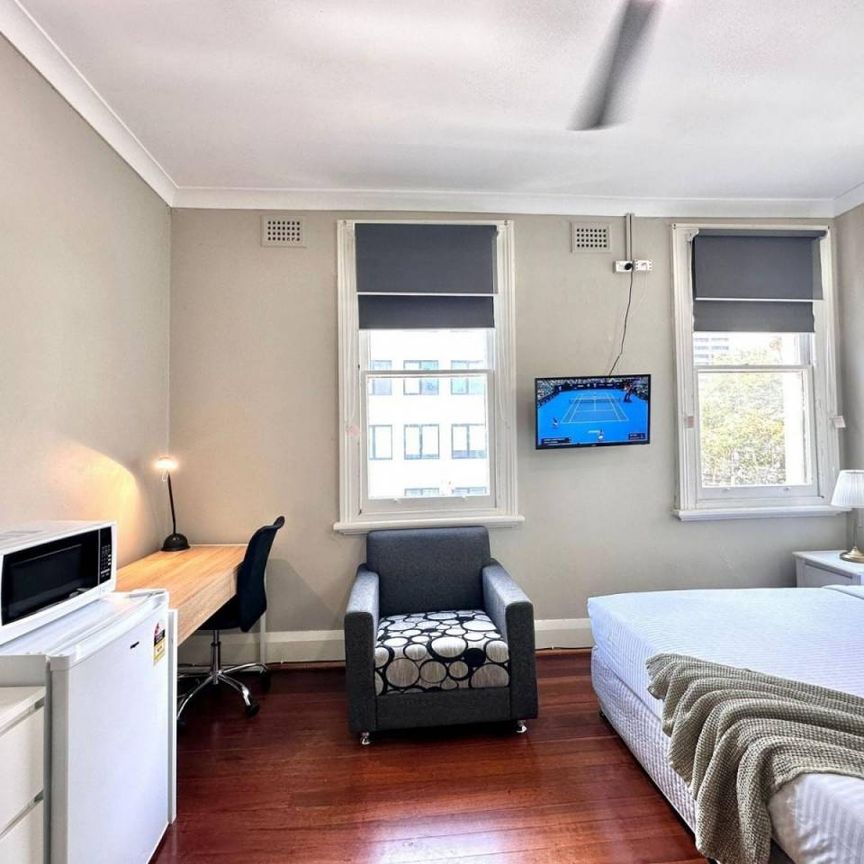 Haymarket - Prime Sydney Location - Cnr George St and Central Station - Photo 1