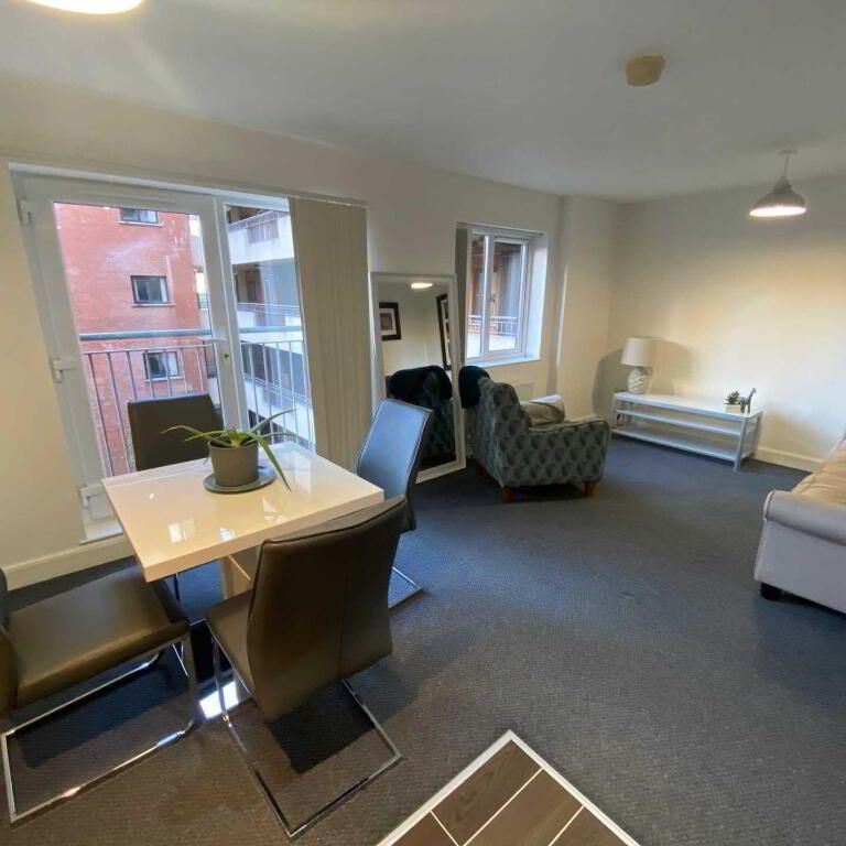 309 College Court Central, Belfast, BT1 6BF - Photo 1