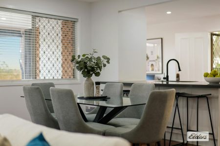 Spacious Family Home in Convenient Springwood Location - Photo 4