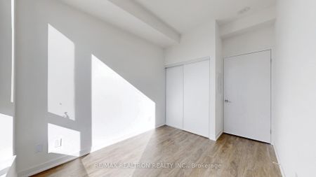 For Lease - 6 David Eyer Road Unit# PH915, Richmond Hill, Ontario - Photo 5