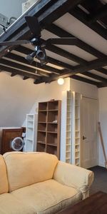 Mildridge Farmhouse, Berkshire, SL3 - Photo 4