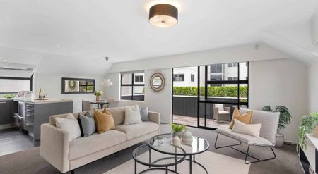 Beachside Home - Photo 2