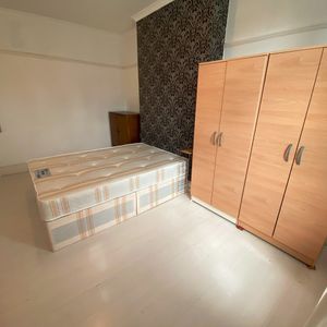 Room in a Shared House, Ivy Road, NW2 - Photo 3