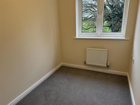 3 bedroom terraced house to rent - Photo 4