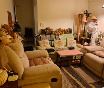 Cabramatta - Photo 2