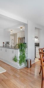 logement 5 1/2 avec cuisine rénovée, stationnement, 3 chambres à coucher, Duvernay, Laval - Photo 4