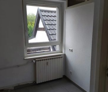 Gemütliche 3-Raum-Wohnung für Singles im Herzen von Oberpleis - Photo 1