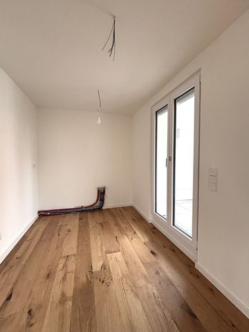 Moderne 3-Zimmer-Wohnung mit EBK, Loggia & großem Wohn-/Essbereich - Photo 4