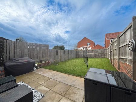 3 bedroom semi-detached house to rent - Photo 3