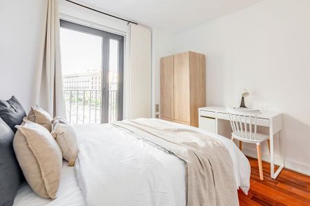 Carrer Comte de Montornés, Valencia, Valencian Community 46003 - Photo 2