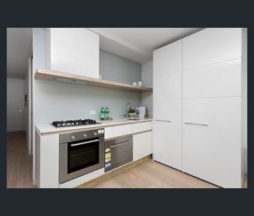 G05/12-14 Dickens st Street, Elwood, Vic 3184 - Photo 3