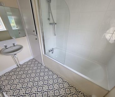 Gladstone Road, Poole - Photo 2