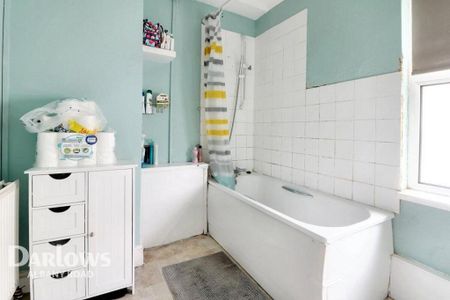 1 bedroom in a house share to rent - Photo 5