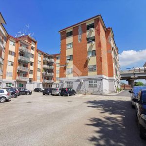 Quadrilocale in affitto - Photo 2