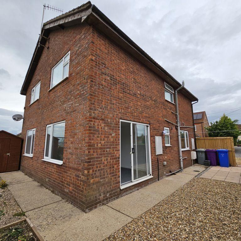 3 bedroom apartment to rent - Photo 1