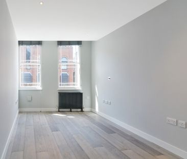 1 Bedroom Apartment, St. Martin’s Lane, Covent Garden, WC2N - Photo 3