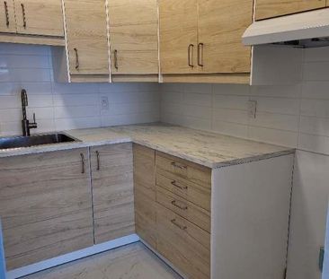 Beau grand 4 1/2 - Photo 3