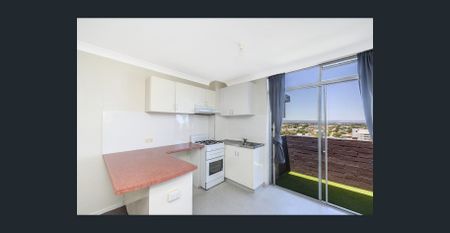 Centrally Located Secure Apartment! - Photo 4