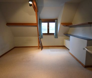 Charmante hoeve met 3 slaapkamers in Aalbeke - Photo 3