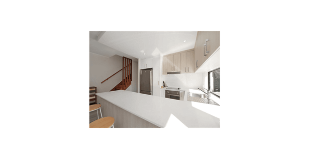 Modern 3-Bedroom Home in Prime Maroochydore Location - Photo 1