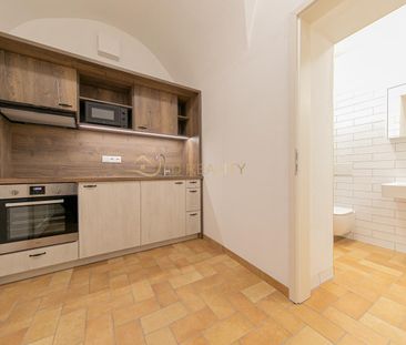 Pronájem bytu 1+1 30 m² - Photo 1