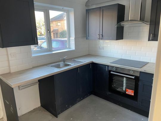 2 bedroom terraced house to rent - Photo 1