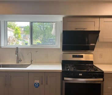 For Lease - 973 Willowdale Ave Avenue Unit# Master Bedroom A Bsmt, ... - Photo 5