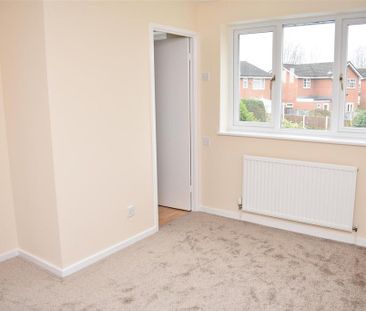 3 bedroom detached house to rent - Photo 3